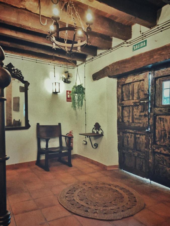 La Casa De La Abuela Amalia Lägenhet Arenas de San Pedro Exteriör bild