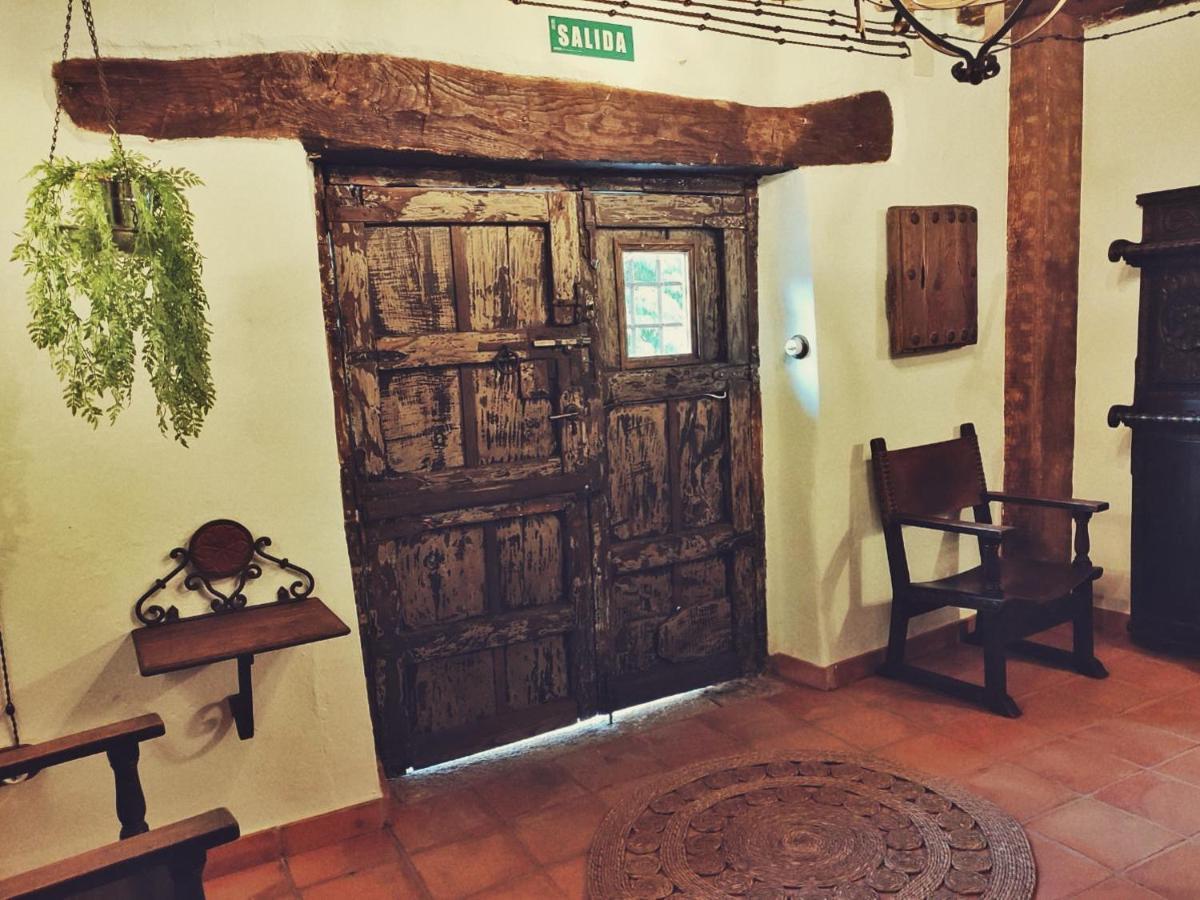 La Casa De La Abuela Amalia Lägenhet Arenas de San Pedro Exteriör bild