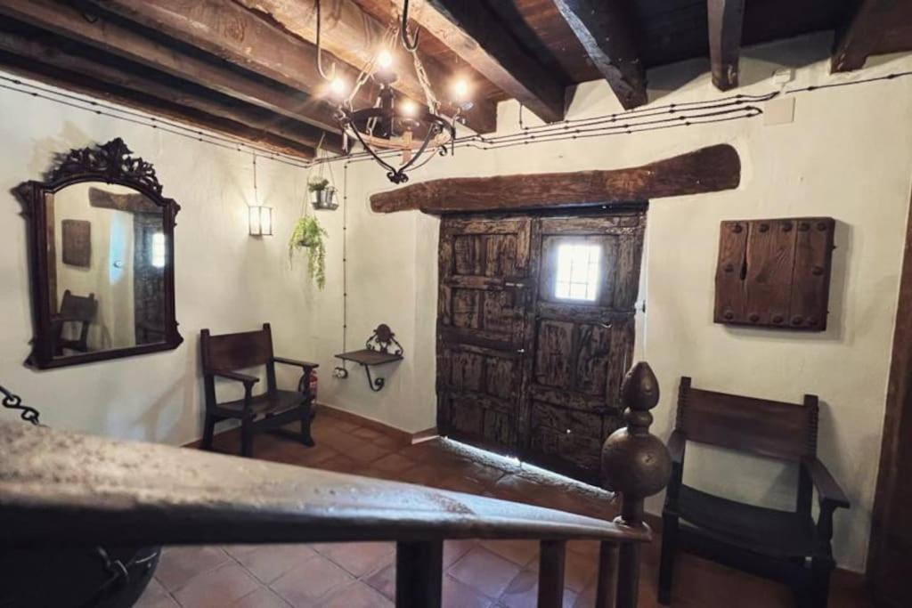 La Casa De La Abuela Amalia Lägenhet Arenas de San Pedro Exteriör bild